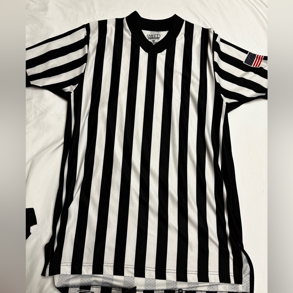 Black and White Striped Men's Jersey